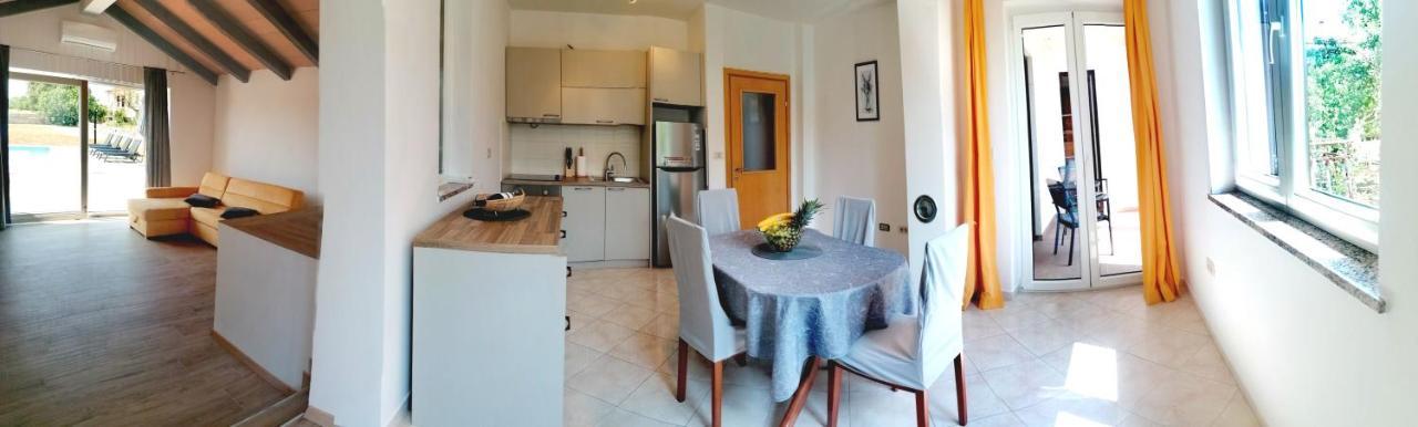 Cozy House With Pool Near Rovinj Apartment Kanfanar Exterior photo
